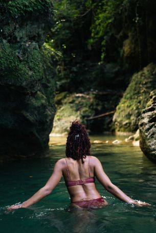 girl, rest, water, rocks Wallpaper 640x960