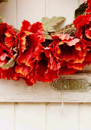 wreath, flowers, decoration, door, wood door Wallpaper 1640x2360