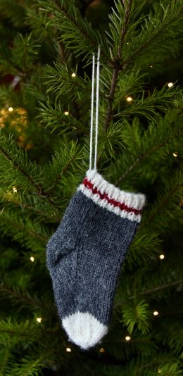 sock, lights, spruce, Christmas tree, decoration, New Year Wallpaper 1080x2220
