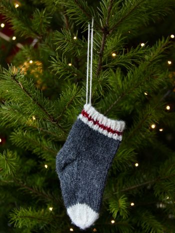 sock, lights, spruce, Christmas tree, decoration, New Year Wallpaper 1536x2048