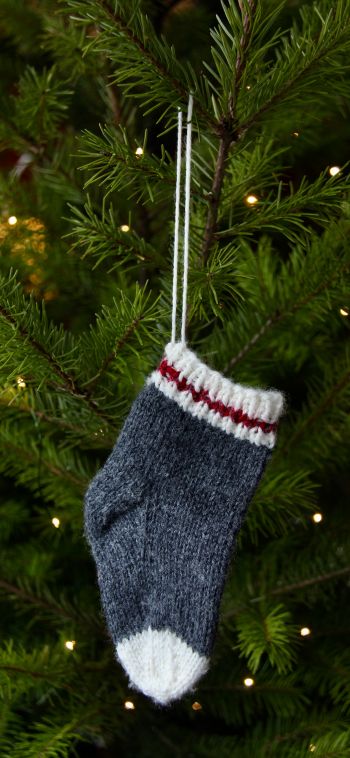 sock, lights, spruce, Christmas tree, decoration, New Year Wallpaper 1080x2340