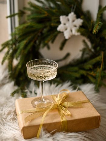 glass, sparkling, gift, packing, New Year Wallpaper 1668x2224