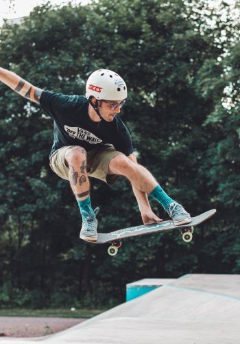 sport, skate park, skate board, tricks Wallpaper 1668x2388