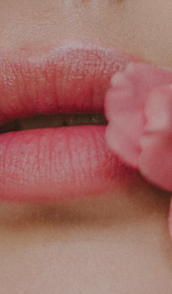 lips, flower, girl Wallpaper 600x1024