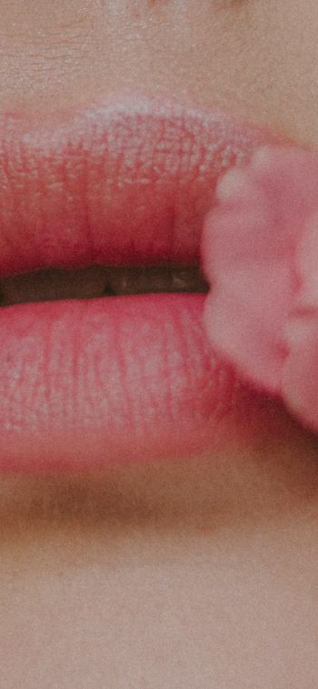 lips, flower, girl Wallpaper 828x1792