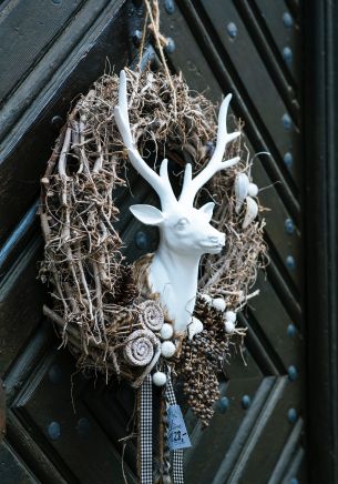 wreath, deer Wallpaper 1668x2388