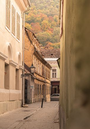 Old center, Brasov, Romania Wallpaper 1640x2360