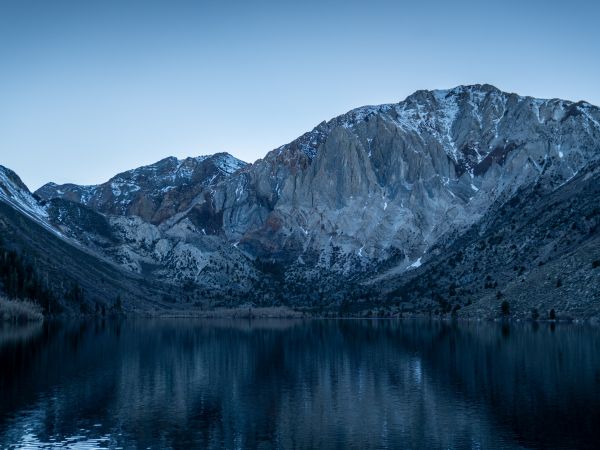 Обои 800x600 горы, озеро, отражение