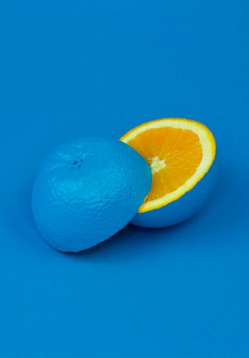 Обои 1640x2360 апельсин, синий, краска