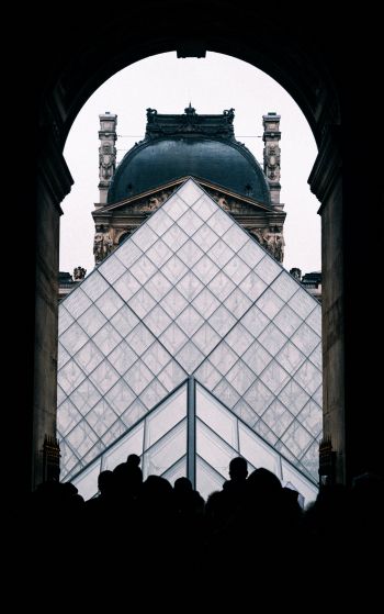 Обои 1752x2800 Париж, Франция Франция уличная фотография архитектура купол человек арка арочный шпиль шпиль башня