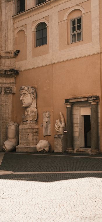 Обои 1080x2340 Рим, Рим, Италия Рим уличная фотография Рим музей человек одежда одежда архитектура строительство напольное покрытие город городской млекопитающее портрет стена человек