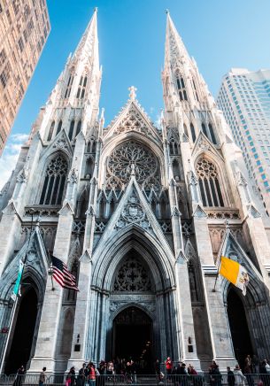 St. Patrick's Cathedral, New York, USA Wallpaper 1668x2388