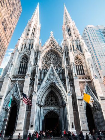 St. Patrick's Cathedral, New York, USA Wallpaper 1668x2224