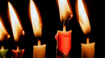candles, candle, fire, warm, black background Wallpaper 1600x900