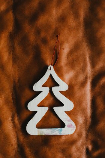 christmas tree decoration, Christmas tree, brown, white Wallpaper 640x960