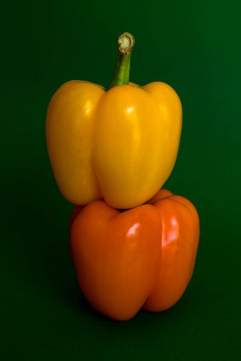 yellow pepper, vegetable Wallpaper 640x960