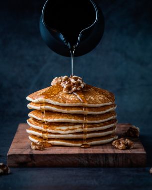 pancakes, honey, nuts Wallpaper 3098x3873