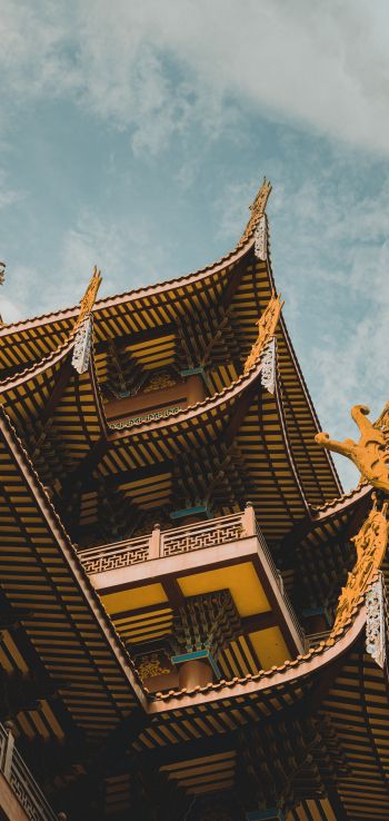 China, Fujian, Fuzhou, temple Sichan Wallpaper 1080x2280