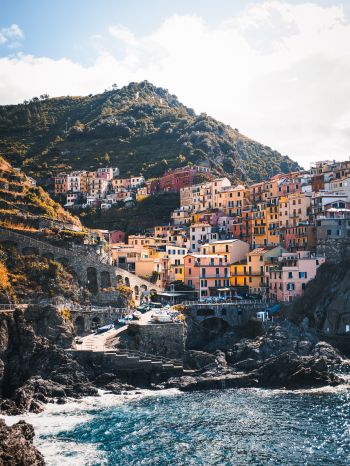 Cinque Terre, Spice, Italy Wallpaper 1620x2160