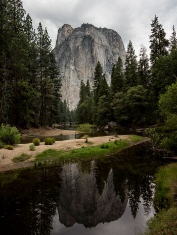 Yosemite National Park, USA Wallpaper 2048x2732