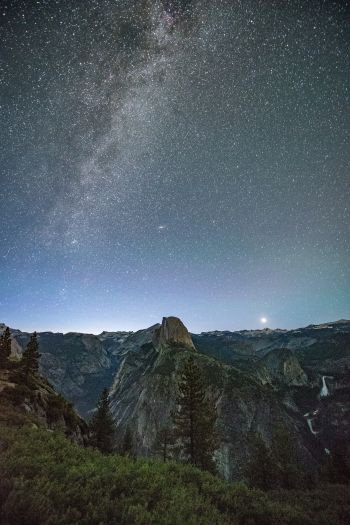 Yosemite Valley, USA Wallpaper 640x960
