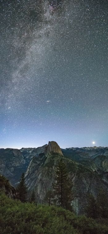 Yosemite Valley, USA Wallpaper 1170x2532