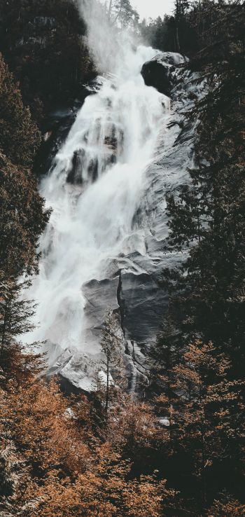 Обои 720x1520 водопад, горы, деревья