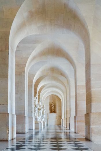 Palace of Versailles, Versailles, France Wallpaper 640x960