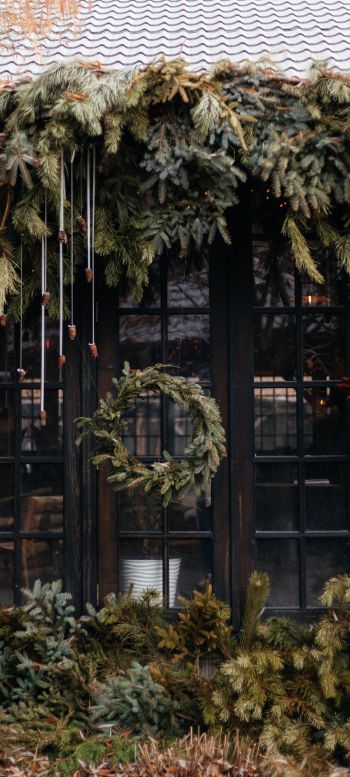 wreath, coniferous branches, christmas Wallpaper 720x1600