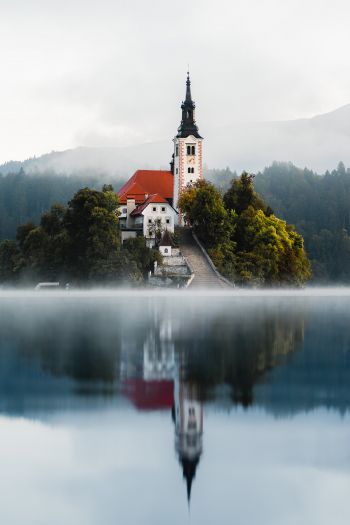 Lake Bled, Bled, Slovenia Wallpaper 640x960