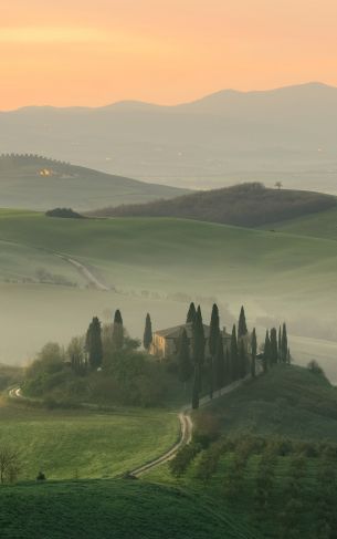 Tuscany, Italy Wallpaper 1752x2800