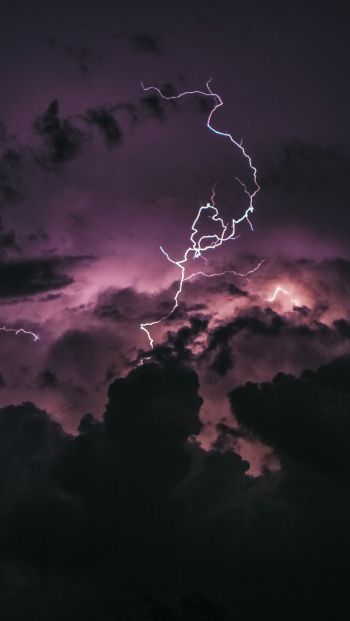 lightning, sky, clouds Wallpaper 640x1136