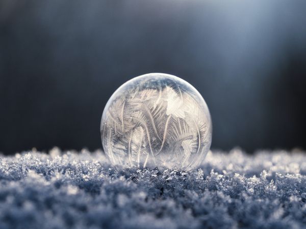 bubble, ball, frost Wallpaper 1024x768