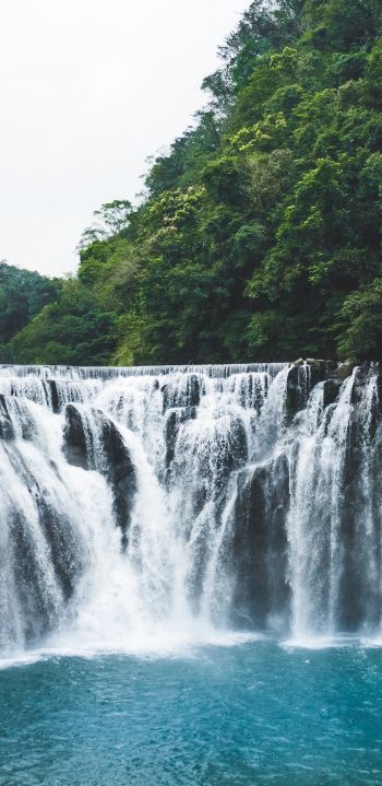 Обои 1080x2220 водопад, река, растительность