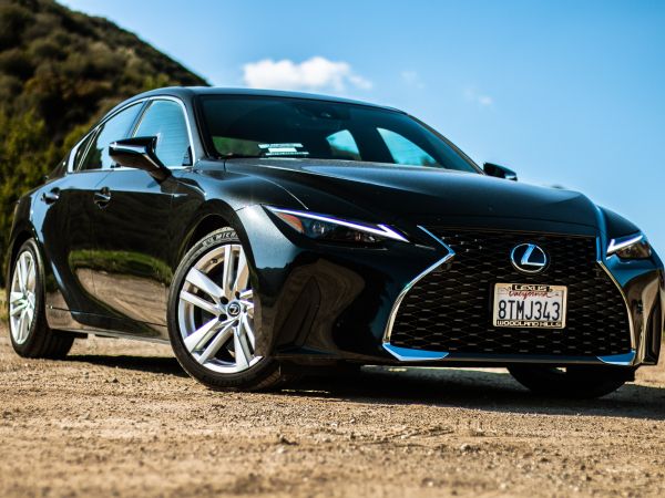 Обои 800x600 Lexus RC 350, спортивная машина