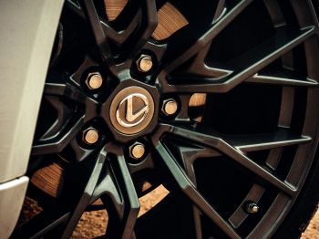 Lexus, alloy wheel Wallpaper 1024x768