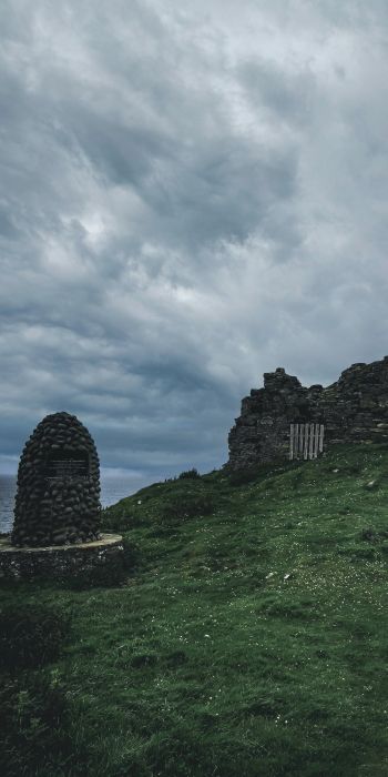 Duntulm Castle, Portry, Great Britain Wallpaper 720x1440