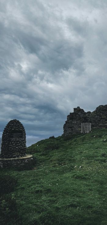 Duntulm Castle, Portry, Great Britain Wallpaper 1080x2280
