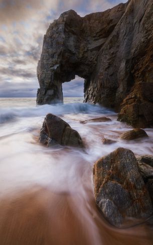 Arch of Porta Blanc, Saint-Pierre-Quiberon, France Wallpaper 1600x2560