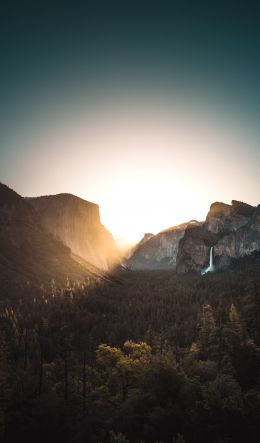 Yosemite Valley, USA Wallpaper 600x1024