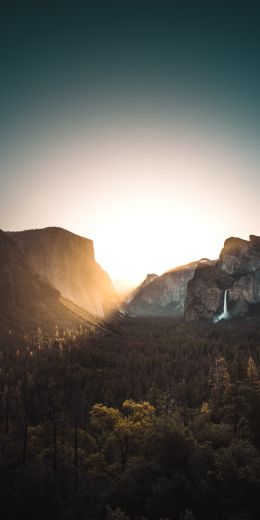 Yosemite Valley, USA Wallpaper 720x1440