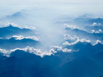 Обои 800x600 облака, горы