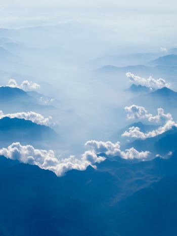 Обои 1668x2224 облака, горы