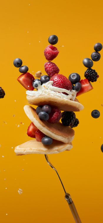 pancakes, berries Wallpaper 1125x2436