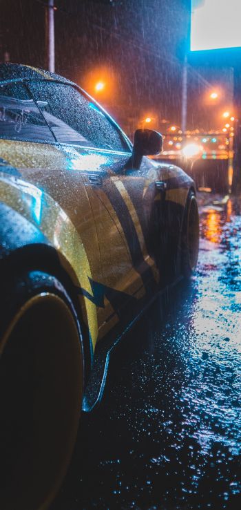 Обои 1440x3040 спортивная машина, дождь, ночь