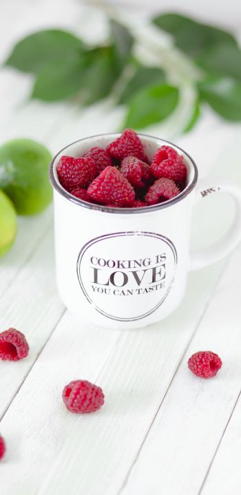 raspberries, berries, mug Wallpaper 1080x2220
