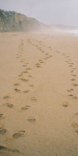 sand, traces, sea Wallpaper 720x1440