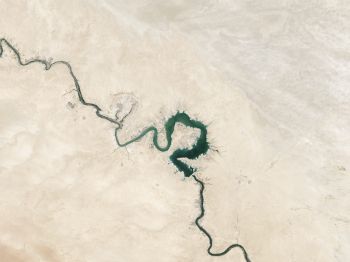 Обои 1024x768 вид сверху, река, Багдад, Ирак