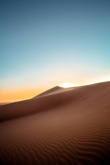 Обои 640x960 песчаные дюны, небо