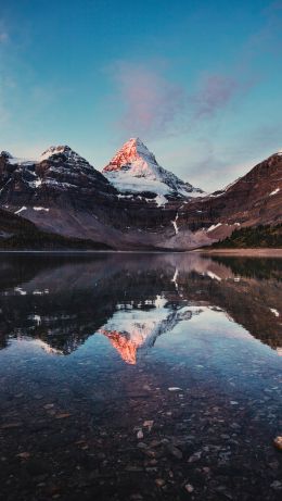 Mount Assiniboine, Canada Wallpaper 640x1136